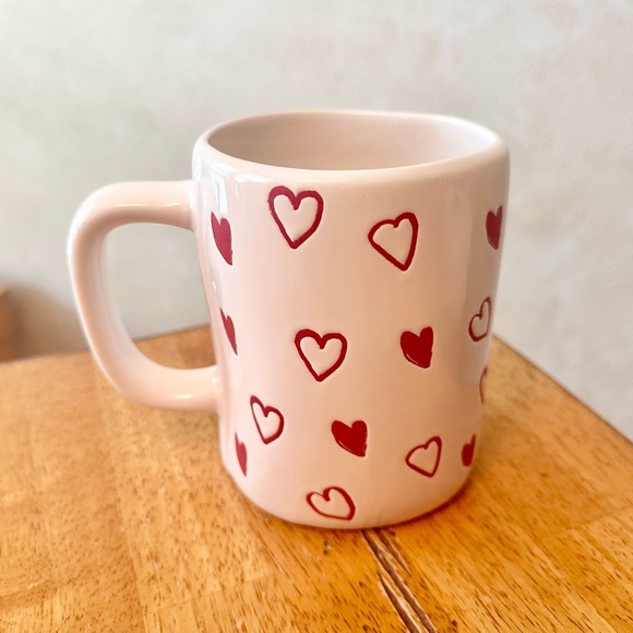Rae Dunn LOVE Red Hearts Design Ceramic Coffee Mug BRAND NEW! - Picture 3 of 3